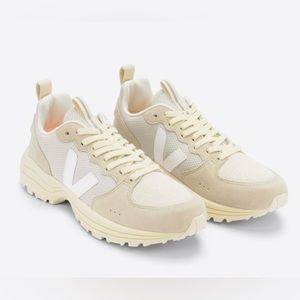 VEJA Beige Venturi Sneakers